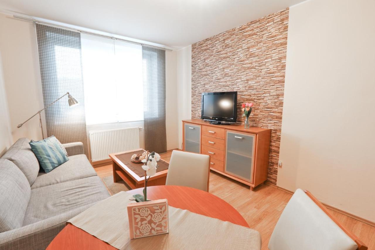 Penzion Modul Наместово Экстерьер фото